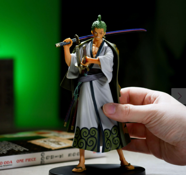 Figurine manga zoro one piece