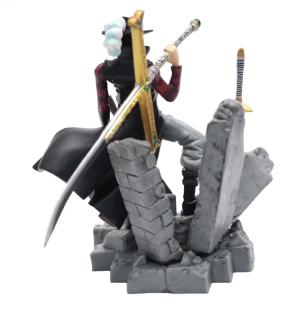 Figurine mihawk one piece manga